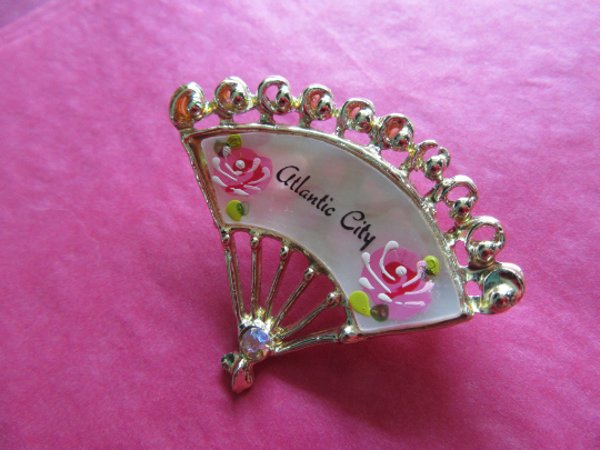 Vintage 1950's Atlantic City Souvenir Pin 