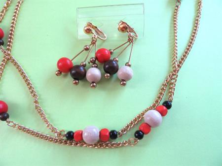 Vintage Mod 1960's Necklace  Set Wood Beads 