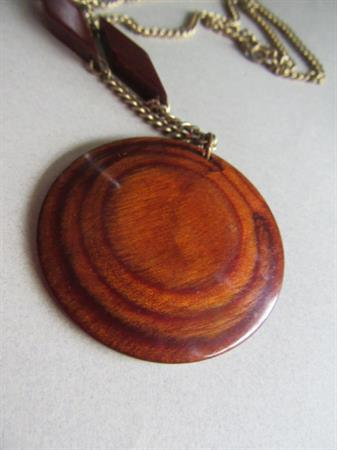 Bakelite Infused Wood Necklace Mid Century Vintage Jewelry 