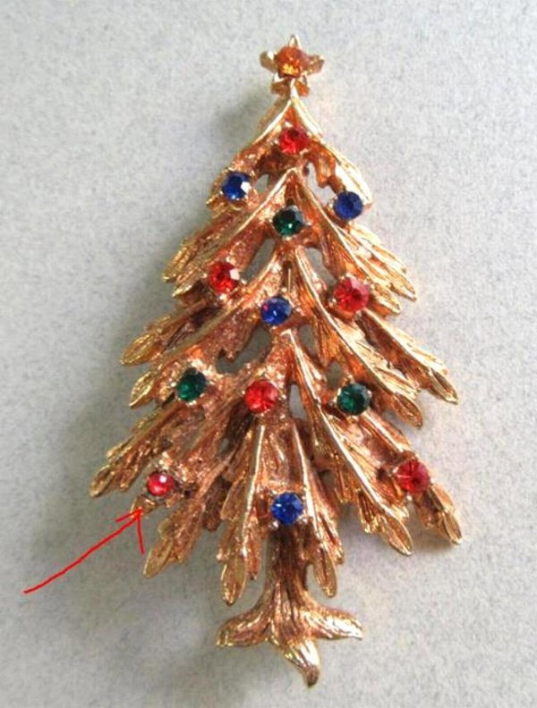 Vintage Christmas Tree Pin Signed ART