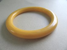 Vintage Bakelite Bangle Bracelet Corn Maize