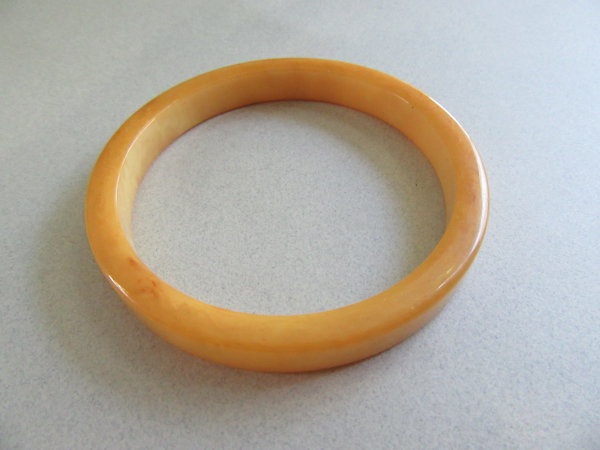 Vintage Bakelite Bangle Bracelet Butterscotch  Peanut Butter 