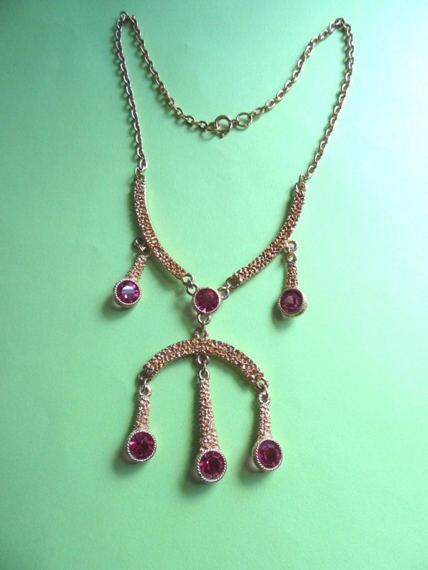 1960's Pink Rhinestone  Necklace Vintage Jewelry
