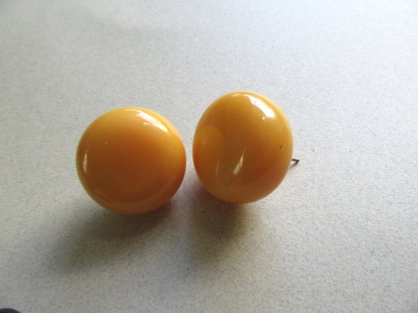 Bakelite Pierced Earrings Corn Color Vintage Jewelry