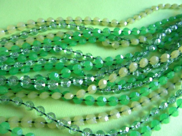 Mod 1960's Green Long Necklace Vintage Jewelry 