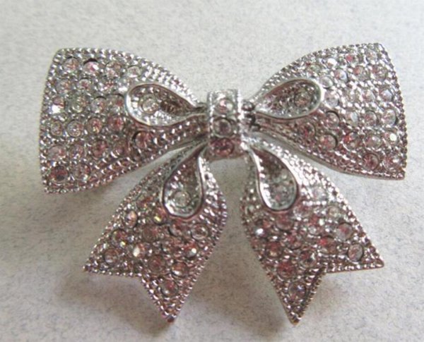 Rhinestone Ribbon Bow Pin Vintage Jewelry 