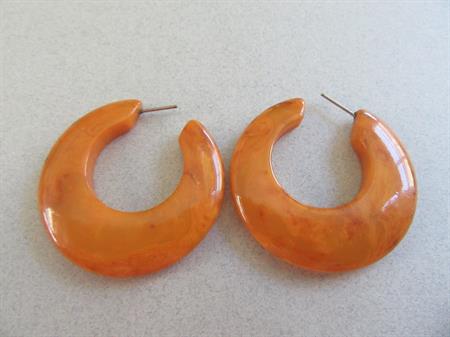 Bakelite Pierced Earrings Peanut Butter Swirl  Semi Translucent Vintage Costume Jewelry