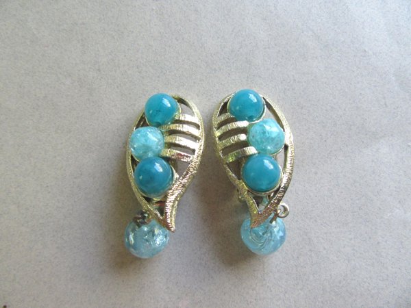 1950's Blue Lucite Earrings Jewelry '50's Accessories