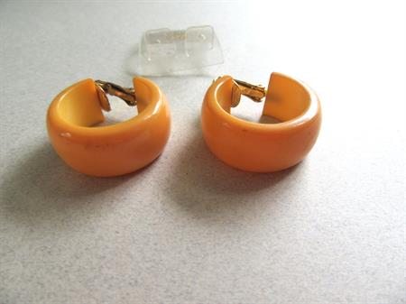 Bakelite Butterscotch Hoop Earrings  Vintage Jewelry