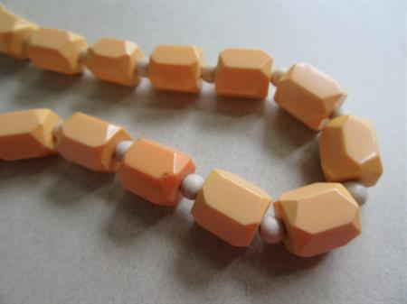 1940's Bakelite Choker Necklace Vintage Jewelry