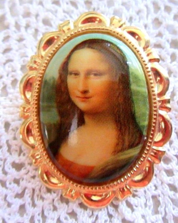 Mona Lisa Transfer Pin  Vintage Jewelry Leonardo da Vinci