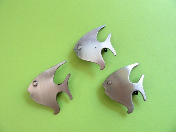 Angel Fish Scatter Pin Set Vintage Jewelry