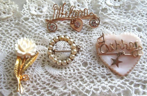1940's Jewelry Lot Wire Sweetheart Pins 