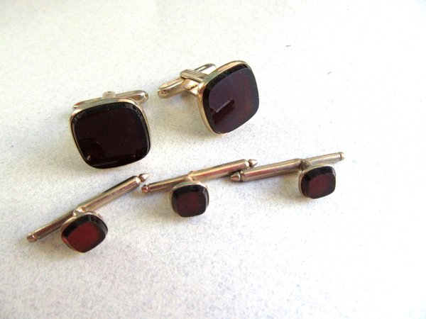 Hickok Red Glass Cufflinks Studs Set Mens Vintage Jewelry
