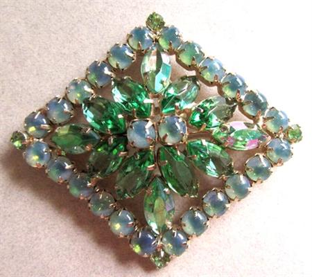 Green  Rhinestone Pin Vintage Jewelry
