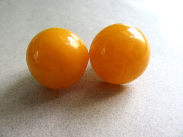 Vintage Bakelite Chunky Earrings