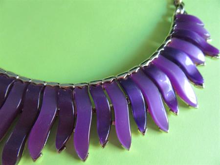 Lisner Electric Purple Lucite Necklace Signed Vintage Jewelry 