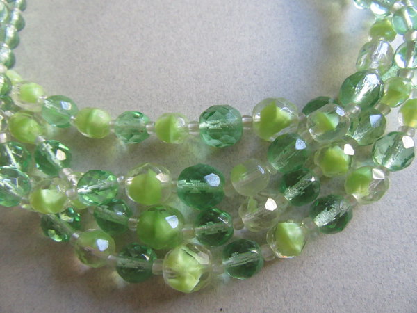 Western Germany Green Glass Necklace Vintage Jewelry