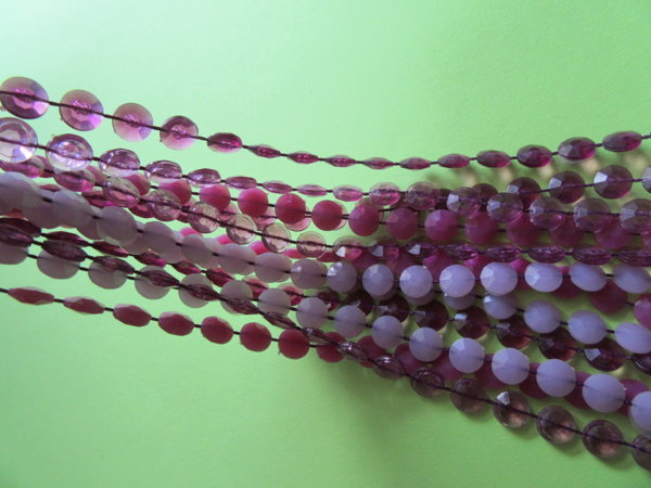 Mod 1960's Purple Necklace Beads Vintage Jewelry 