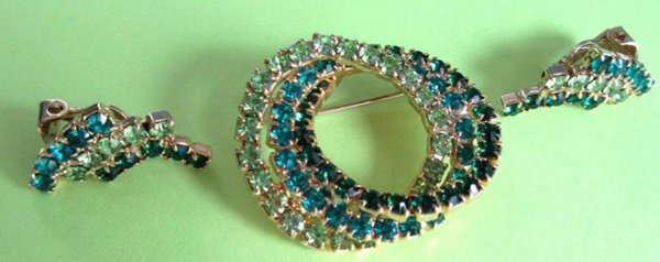 1950's Rhinestone Pin Set Green Blue Vintage Jewelry