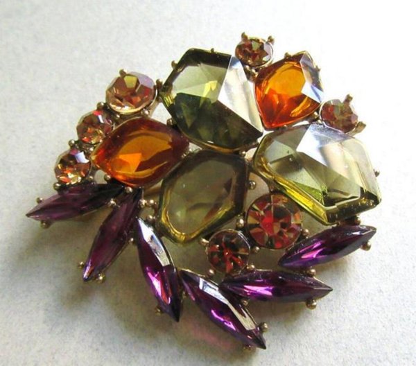 Rhinestone Pin Vintage Jewelry 