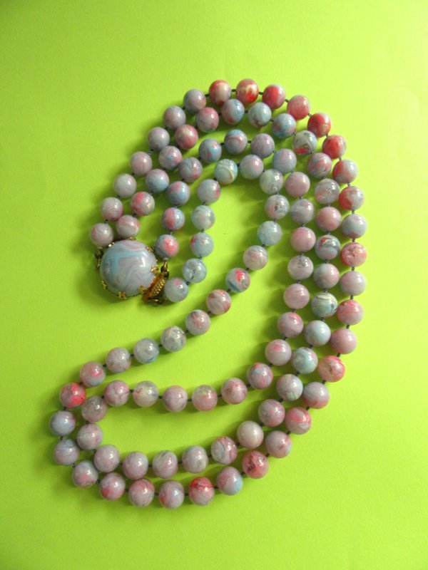 1950's Lucite Necklace Blue Pink Vintage ewelry 50's Accessories