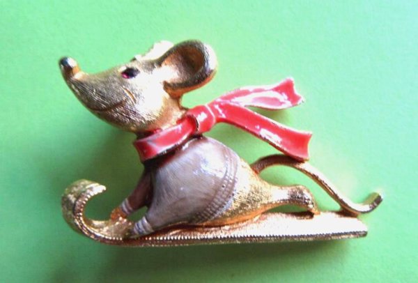 Anthropomorphic JJ Mouse Pin  Vintage  Jewelry 