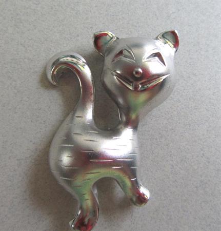 Sterling Silver Smiling Kitty Cat Pin Figural Signed Vintage Fine Jewelry 5.1 Grams Vet Gift