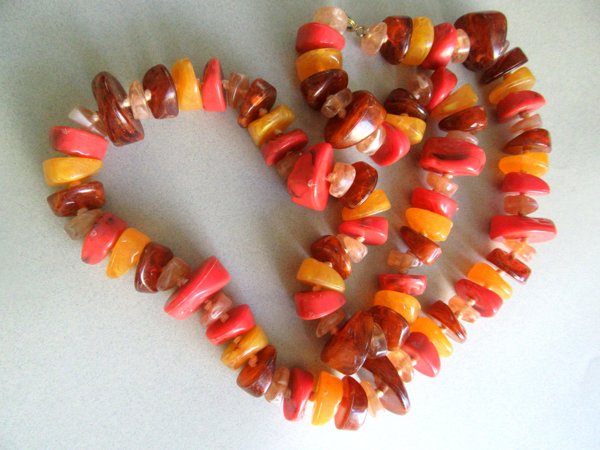 Lucite Chunky Necklace Vintage Jewelry 