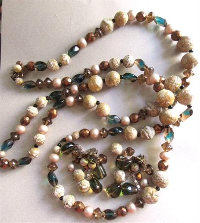 Vintage Art Glass Necklace Set Needs Restring