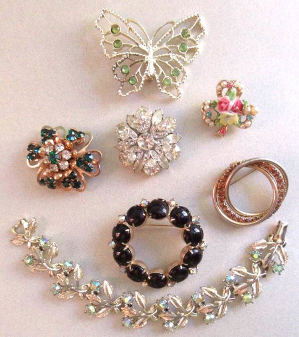 Rhinestone Jewelry Lot Weiss Pin