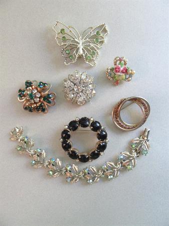 Rhinestone Pin Lot and Bracelet Weiss Vintage Costume Jewelry Destash Repurpose Upcycle 1950's Accessories