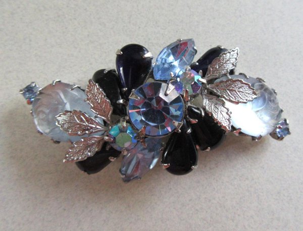 Juliana Blue Rhinestone Pin DeLizza and Elster Vintage Jewelry 