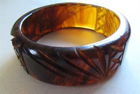 Bakelite Bangle Carved Bracelet Iced Tea Root Beer Tortoise Vintage Costume Jewelry