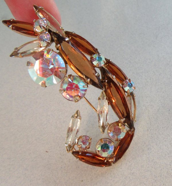 Pierre Signed Rhinestone Pin Vintage Jewelry 