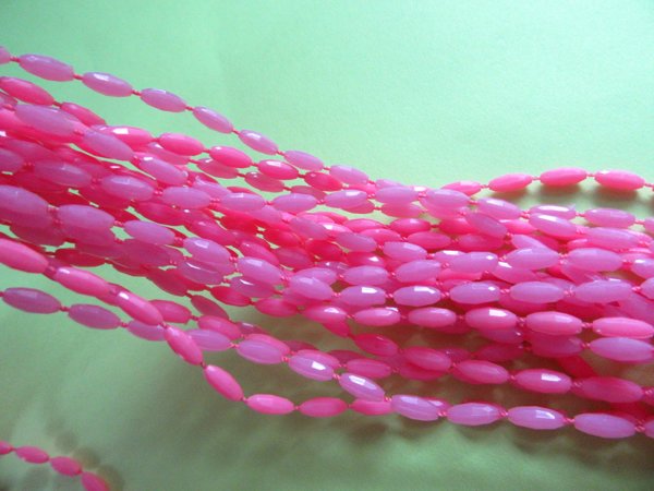 Mod 1960's Pink Necklace  Vintage Jewelry