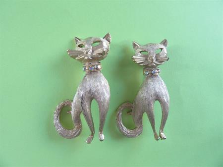 1950's Siamese Cat Pins Rhinestone Collars Vintage Costume Jewelry 