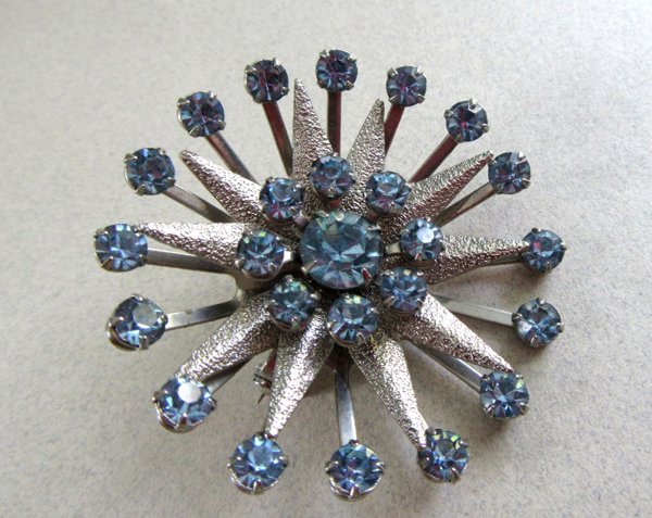 1950's Blue Rhinestone Pin Vintage Jewelry 