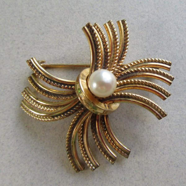 1950's Winard Pearl Pin Brooch 12k Gold Filled Signed Jewelry