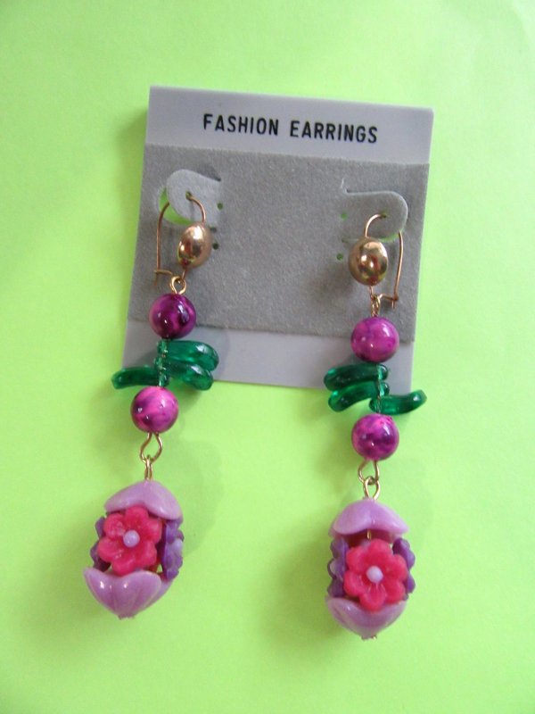 1960's Mod Earrings Purple Flower Vintage Jewelry 