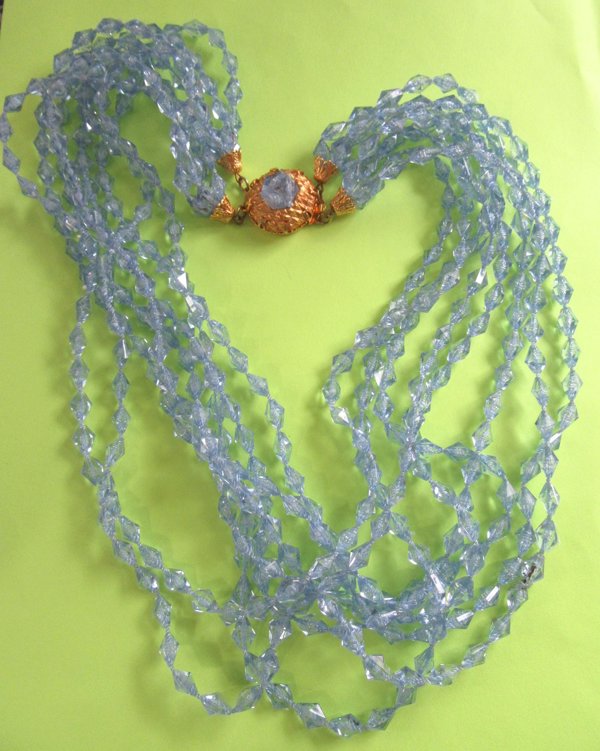 1960's Blue Necklace Beads Vintage Jewelry 