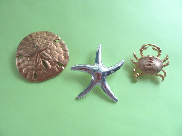 Vintage Pin Lot Crab Sand Dollar Star Fish