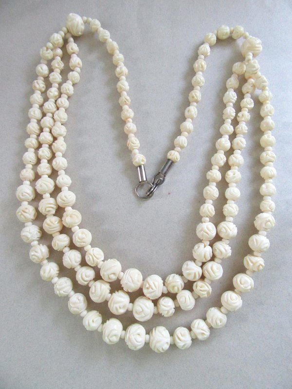 Vintage Carved Bone Rosette Necklace 