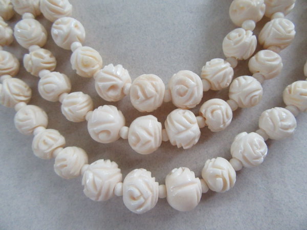 Vintage Carved Bone Rosette Necklace 