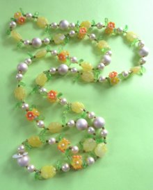 1960's Flower Necklace Hong Kong Vintage Jewelry 60's Accessories 