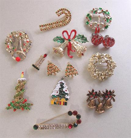 Christmas Pin Jewelry Lot Tree Candy Candle  Bells Wreath Holiday Brooch