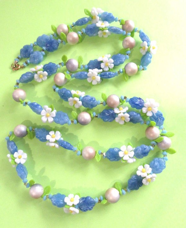 Mod Daisy Flower Necklace Vintage Jewelry '60's Accessories 