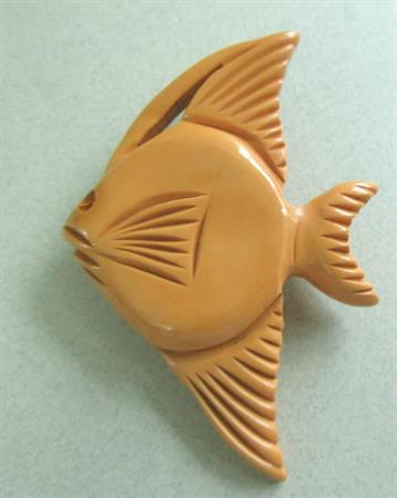 Bakelite Angel Fish Pin Butterscotch Brooch Vintage Costume Jewelry Pisces Figural Tropical