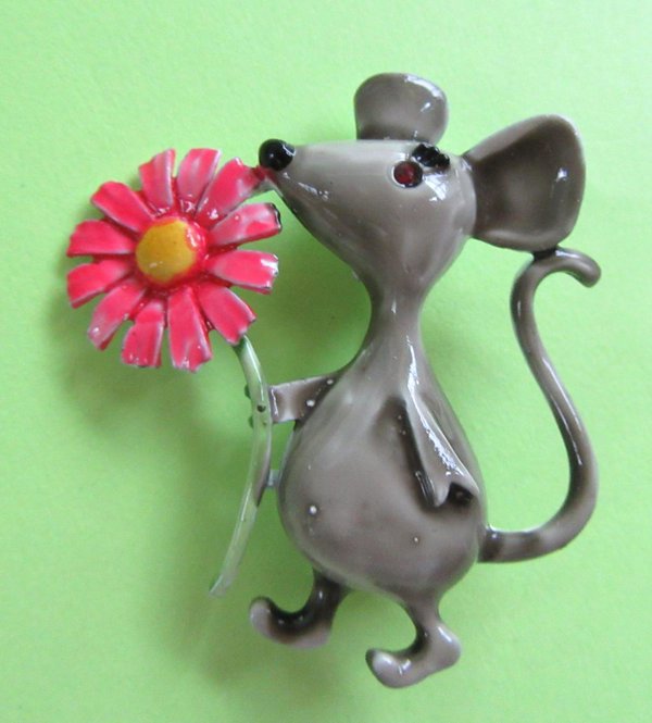 Anthropomorphic Mouse Pin Signed JJ  Vintage Jewelry 