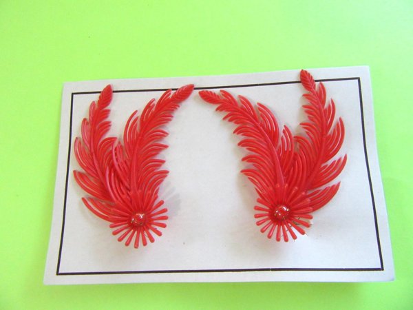 1950's Red Feather Earrings Vintage Jewelry 